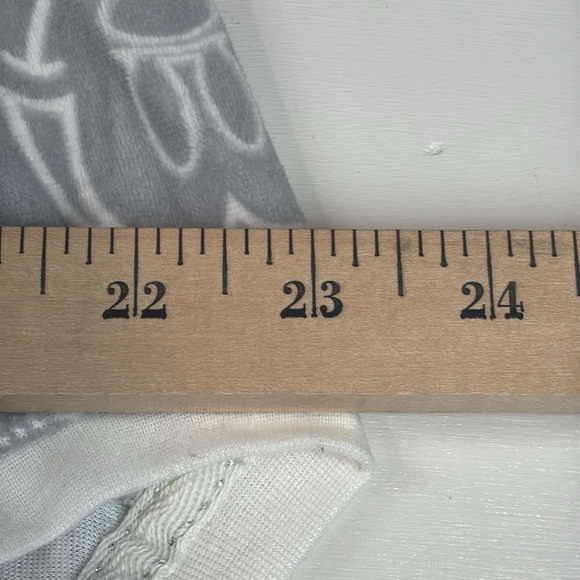 Disney Womans Medium Mickey Mouse Sleepwear – Cozy Graphic Pajamas - Picture 6 of 6